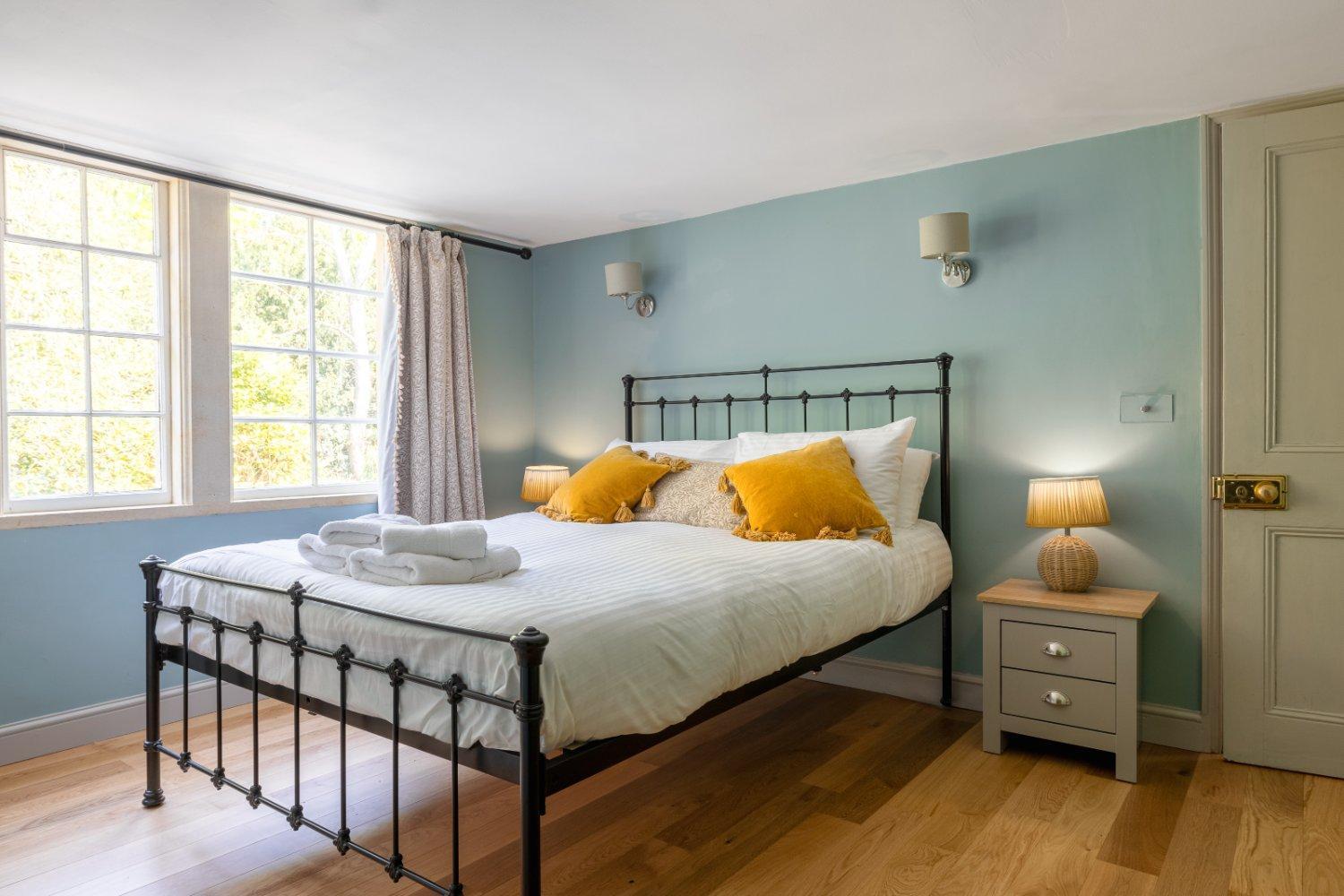 The School Rooms Estate Beautiful, Georgian Apartments With Private Heated Pool And Hot Tub Wifi And Parking Near Bath บ็อกซ์ ภายนอก รูปภาพ