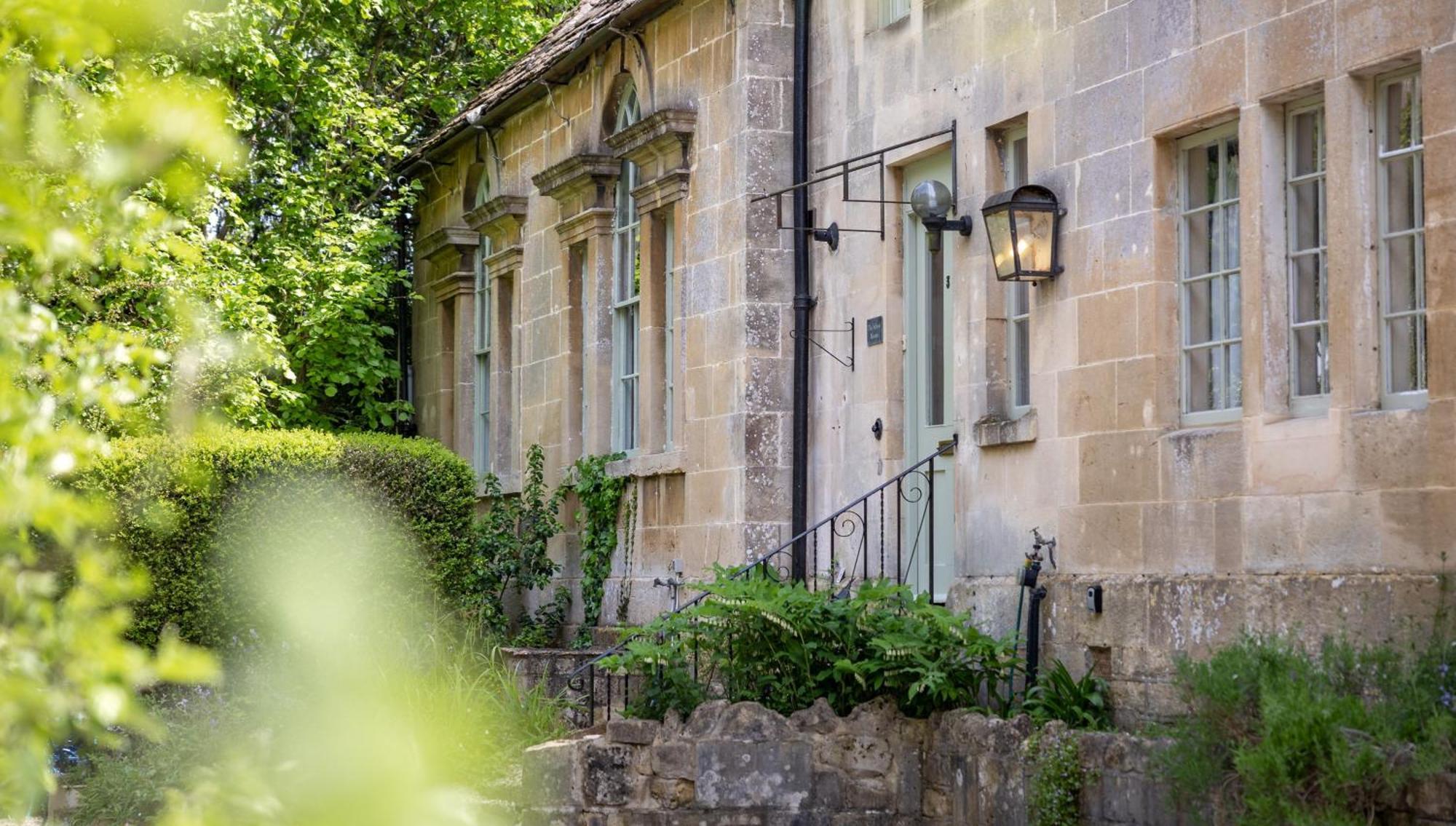 The School Rooms Estate Beautiful, Georgian Apartments With Private Heated Pool And Hot Tub Wifi And Parking Near Bath บ็อกซ์ ภายนอก รูปภาพ